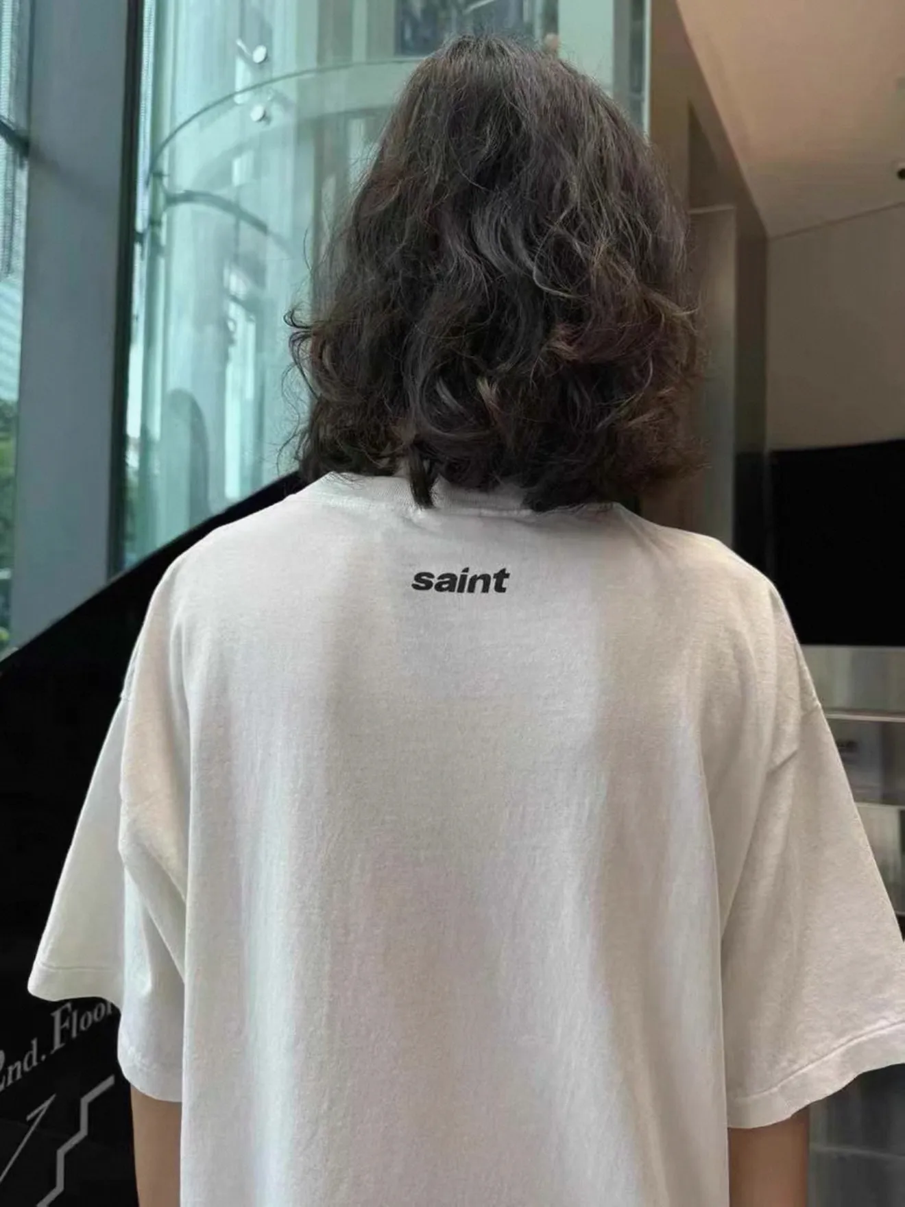 ❥8031#P116 Saint Mxxxxxx short-sleeved T-shirt, made of soft cotton fabric, comfortable and breathable. The words "LOVE SONG" are printed on the front. It has a full street feel and a loose fit. It is suitable for daily casual or street wear. Size: (S-M-L-XL) Color: Beige
